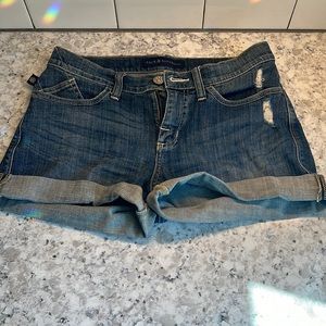 Like New Rock & Republic Denim Shorts • Size 6